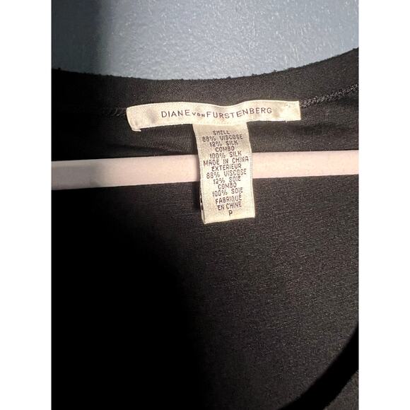 Diane von Furstenberg LBD Sheer Short Sleeves with Feather Bottom Details Small - Picture 9 of 10